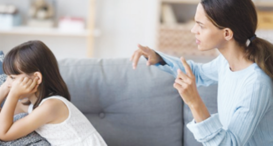 मुलांना हट्टी बनवू नये